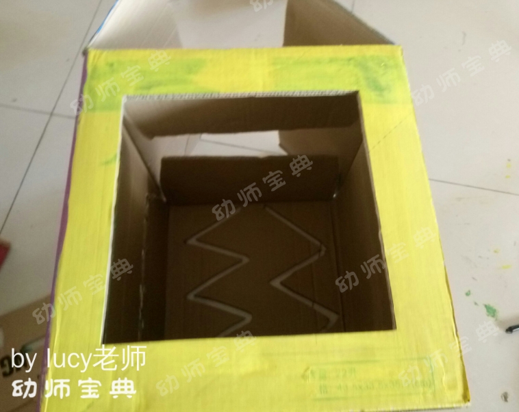 主要材料:纸箱,颜料,胶枪.