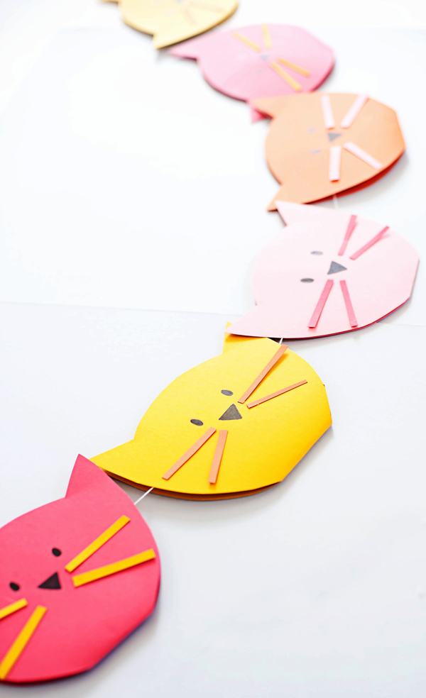 cat-garland-5