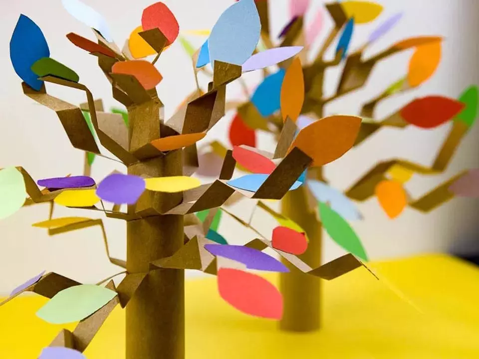 手工| 《卡纸七彩树》